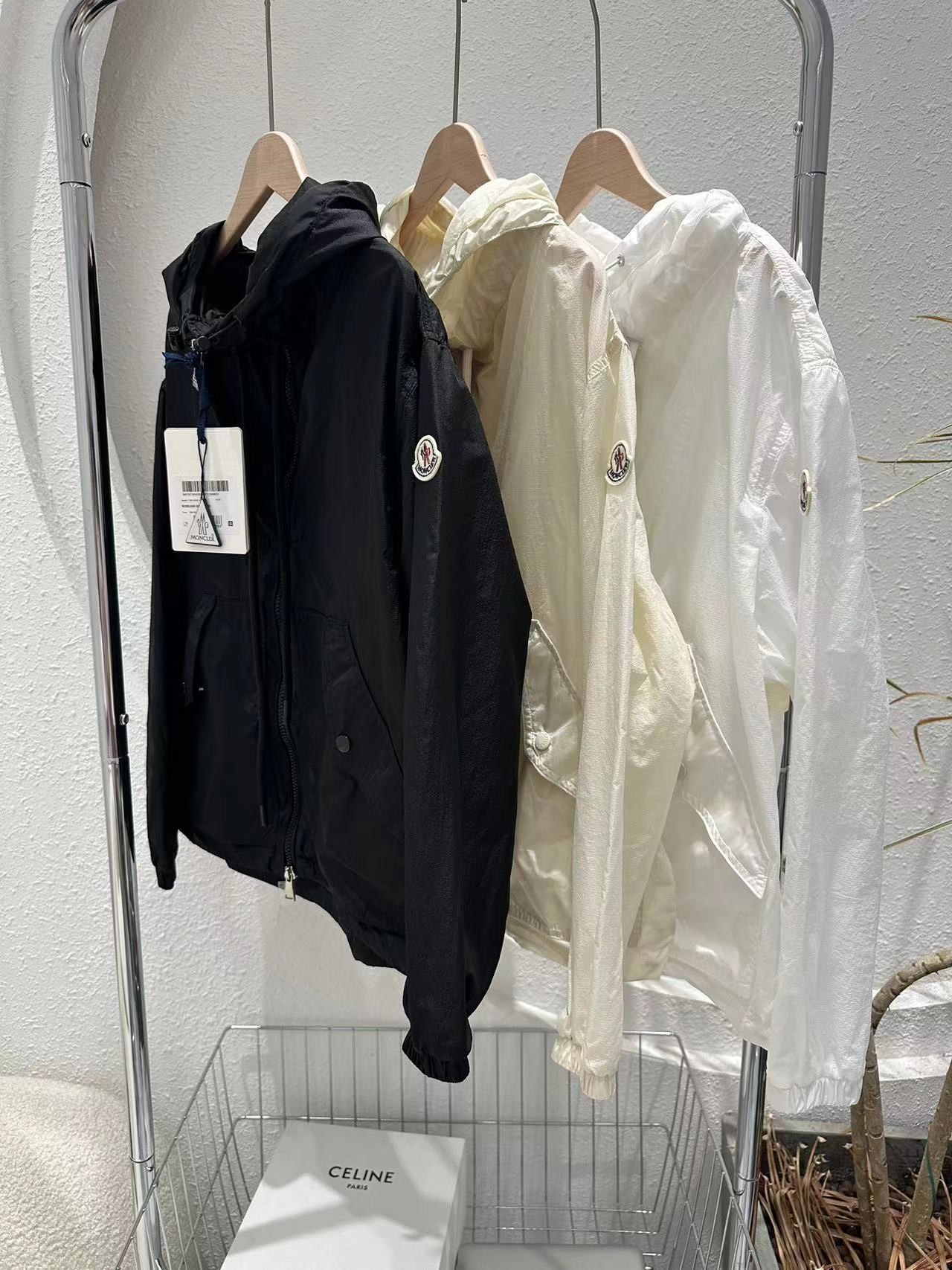 몽클레어 여성 바람막이