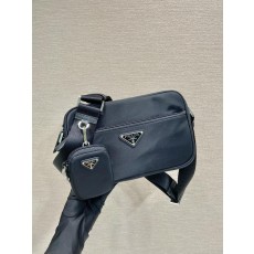 프라다 삼각로고 나일론 메신저백 1BC167