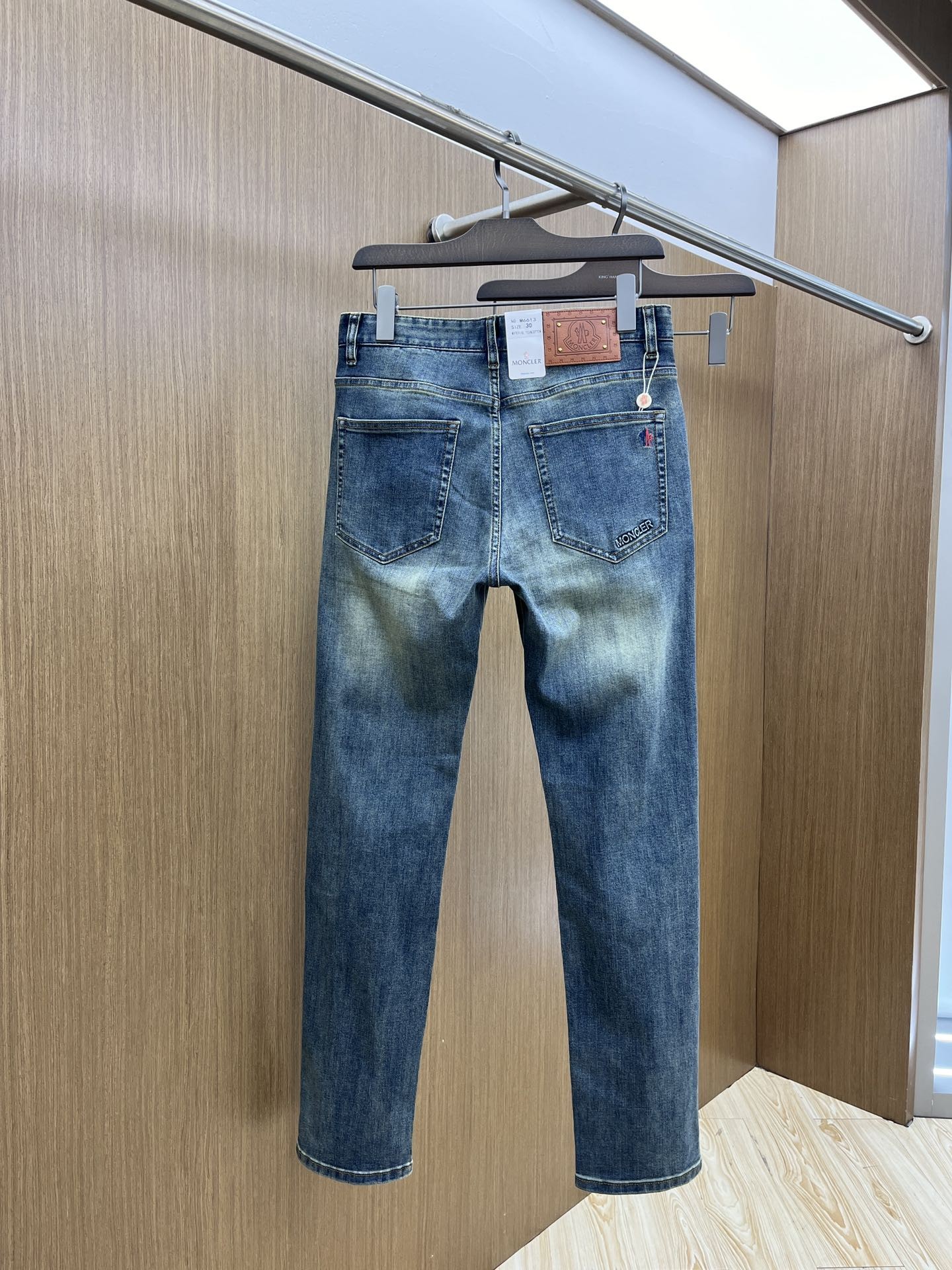 몽클레어 데님팬츠