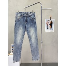 몽클레어 프라다 밀라노 레드 패치 엠브로이드 포켓