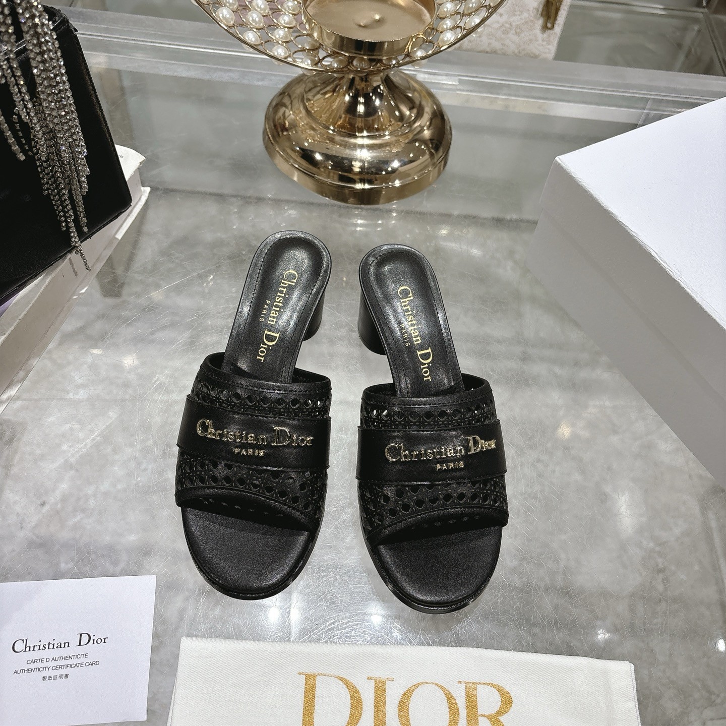 디올 D라인 뮬 힐