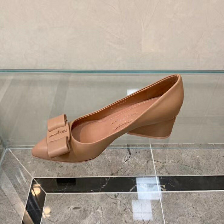 페라가모 바라리본 발레리나