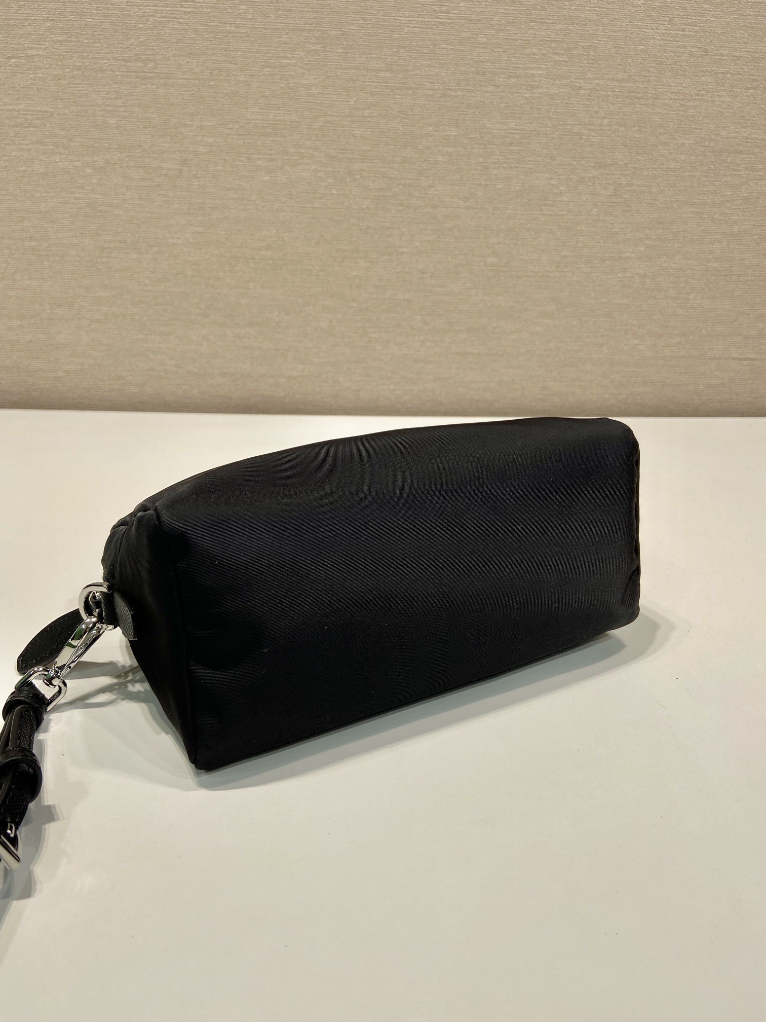 프라다 파우치 나일론 블랙