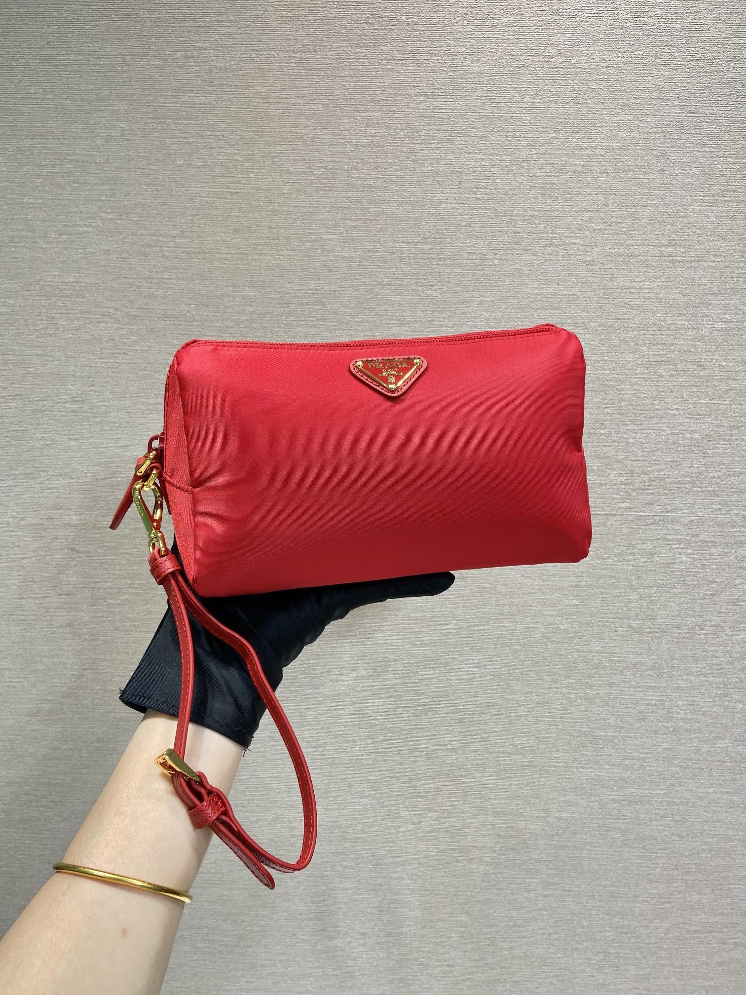 프라다 파우치 나일론 블랙