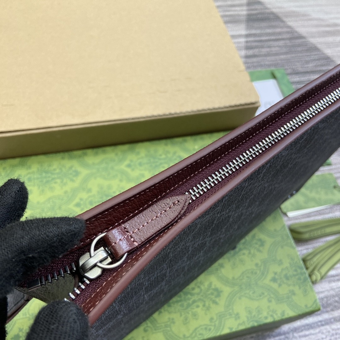 구찌 수프림 캔버스 킹스네이크 클러치백 768255